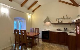 Old Town Apartments Trogir - Free Parking