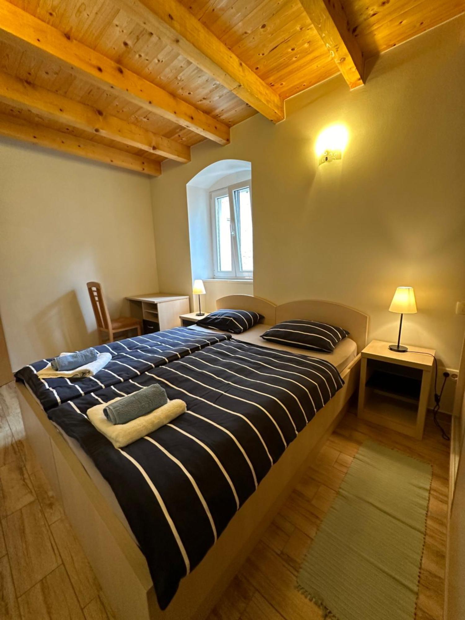 Old Town Apartments Trogir - Free Parking Exterior foto