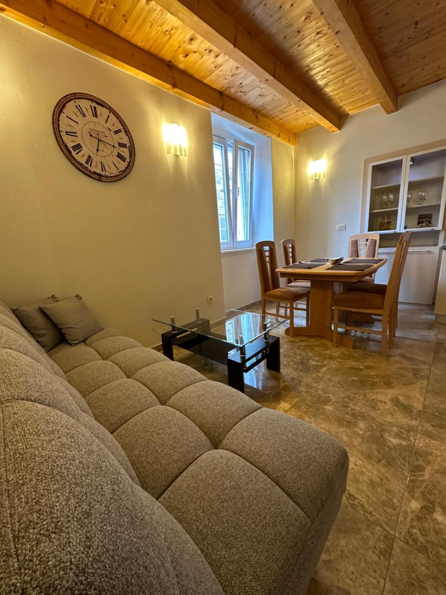 Old Town Apartments Trogir - Free Parking Exterior foto